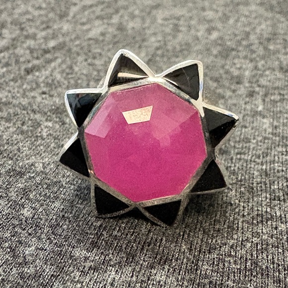 Stephen Webster 
STERLING SILVER 
RUBY AND ENAMEL RING - Picture 3 of 14